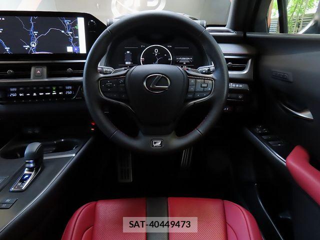 Lexus UX 2024-02 6907883-17