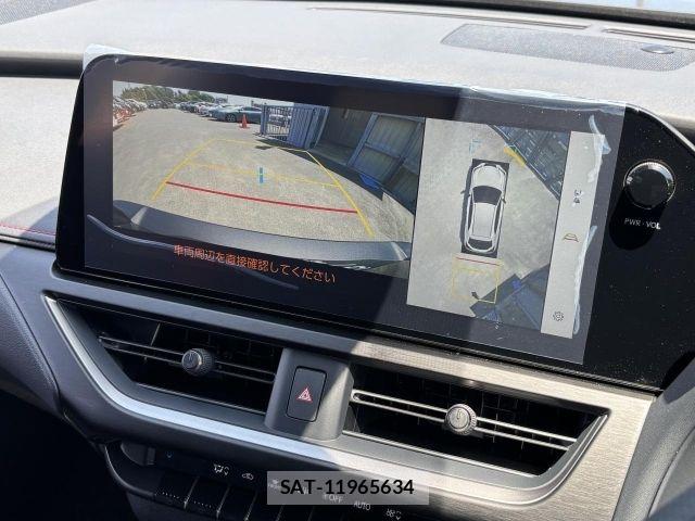 Lexus UX 2025-11 6995275-13