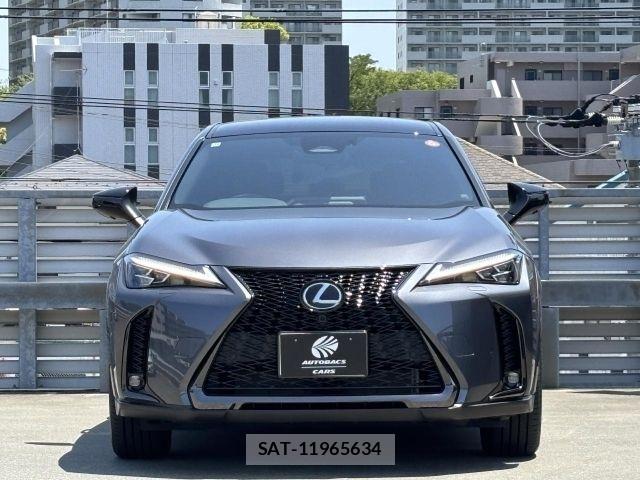 Lexus UX 2025-11 6995275-18