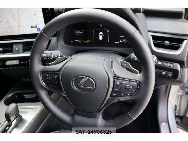 Lexus UX 2025-05 7251389-12