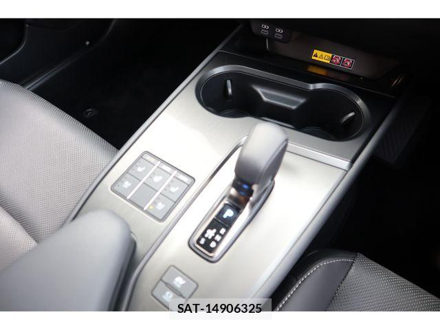 Lexus UX 2025-05 7251389-16