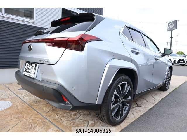 Lexus UX 2025-05 7251389-6