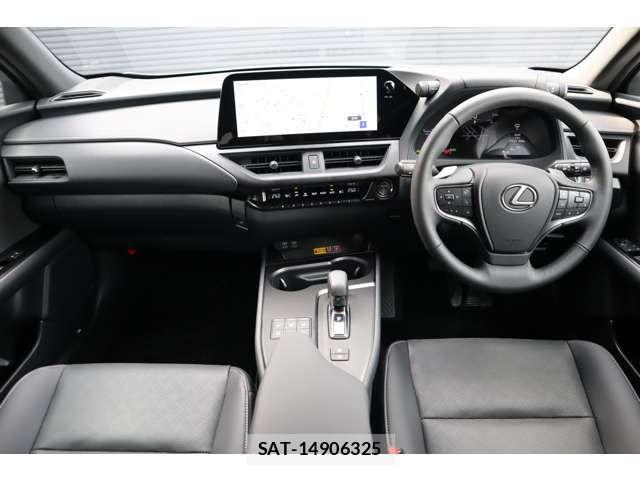 Lexus UX 2025-05 7251389-7