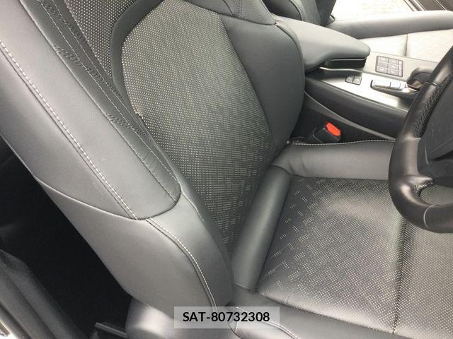Lexus UX 2024-06 7725242-20