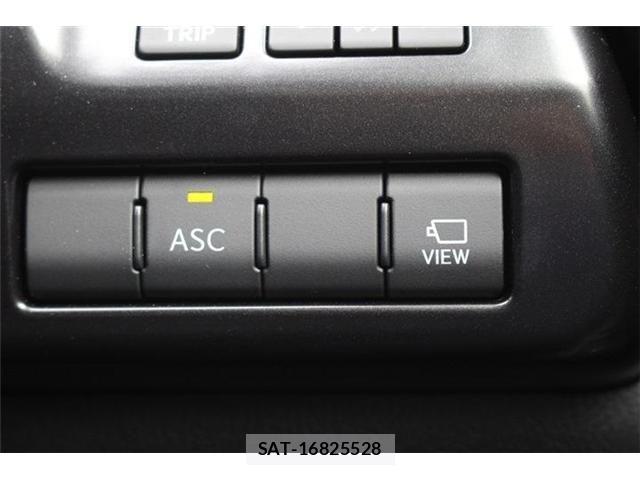Lexus UX 2024-07 8245783-24
