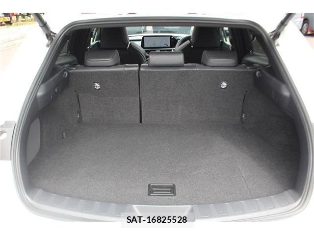 Lexus UX 2024-07 8245783-27
