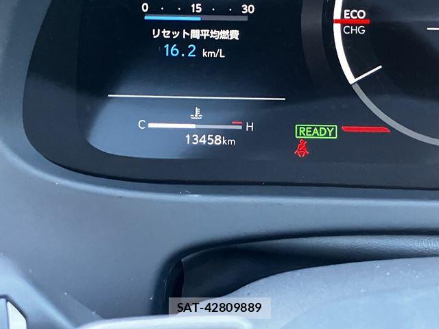 Lexus UX 2024-07 8245782-13
