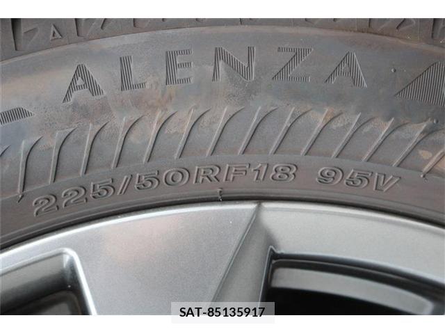 Lexus UX 2024-04 8336635-22