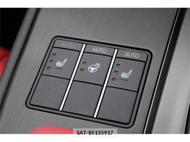 Lexus UX 2024-04 8336635-5
