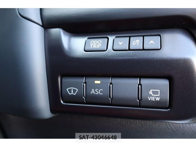 Lexus UX 2024-03 8666436-20