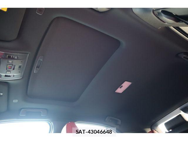 Lexus UX 2024-03 8666436-21