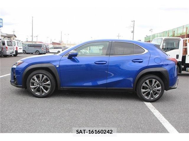 Lexus UX 2024-03 8666437-10