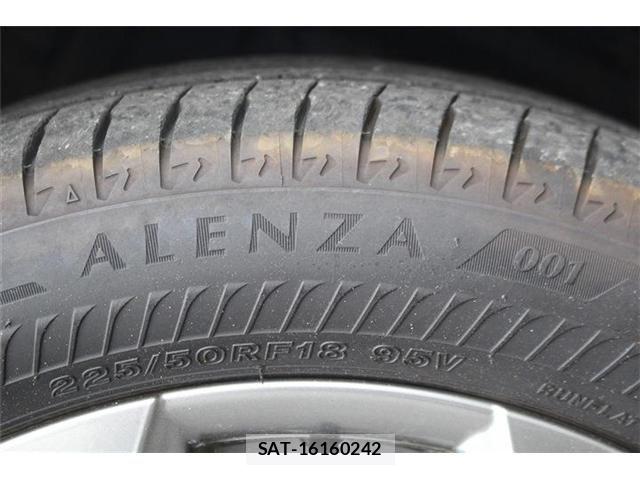 Lexus UX 2024-03 8666437-19