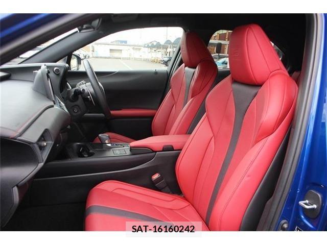 Lexus UX 2024-03 8666437-25