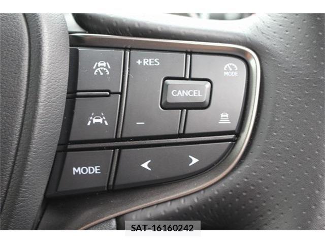 Lexus UX 2024-03 8666437-3