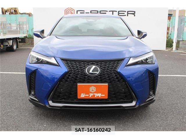 Lexus UX 2024-03 8666437-8
