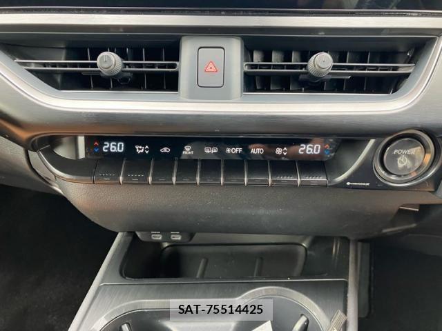 Lexus UX 2024-03 8685885-16