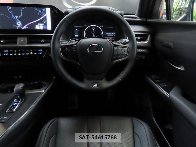 Lexus UX 2024-10 8743546-15