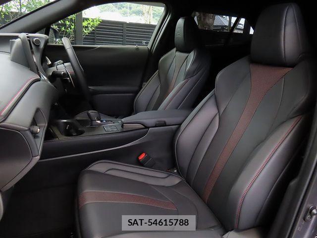 Lexus UX 2024-10 8743546-21