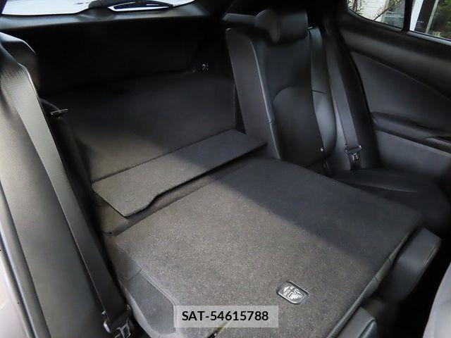 Lexus UX 2024-10 8743546-24