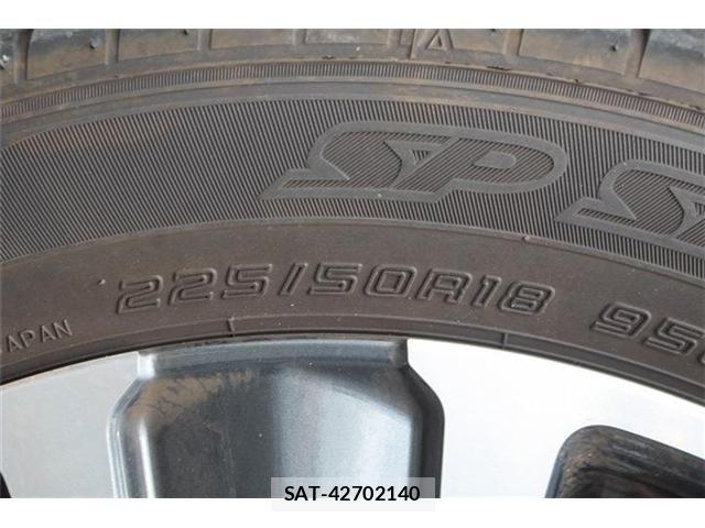 Lexus UX 2024-04 8796531-11