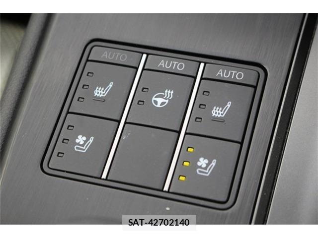 Lexus UX 2024-04 8796531-4