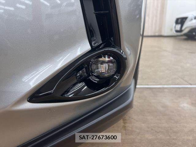 Lexus UX 2024-03 8830052-22