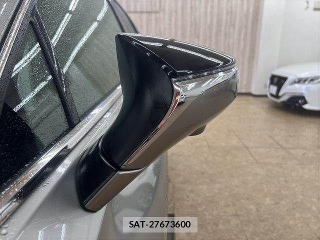 Lexus UX 2024-03 8830052-29