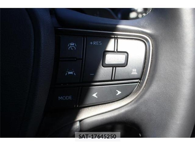 Lexus UX 2024-08 8849624-6
