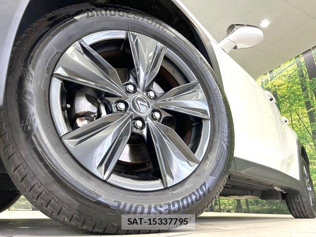 Lexus UX 2024-05 8849623-11