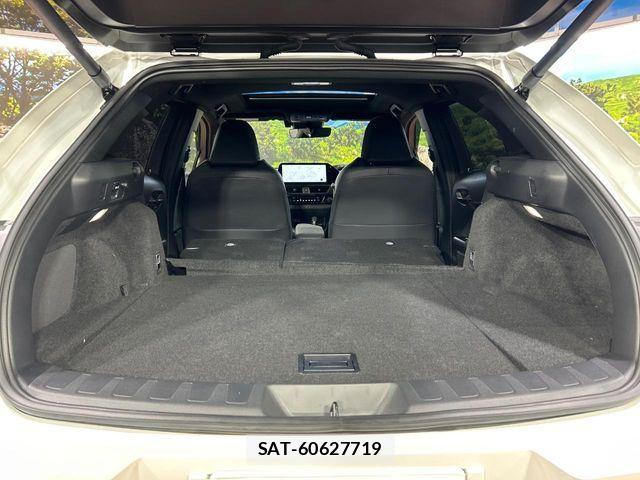 Lexus UX 2025-07 8880579-9