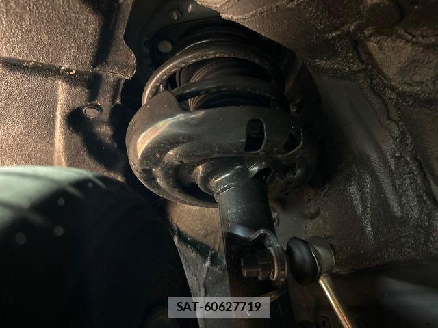 Lexus UX 2025-07 8880579-19