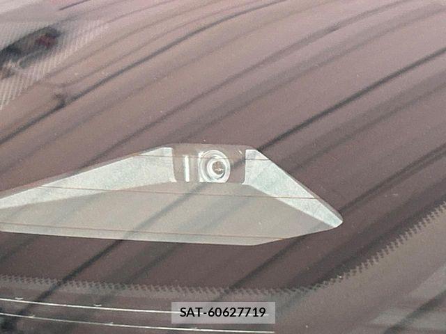 Lexus UX 2025-07 8880579-6