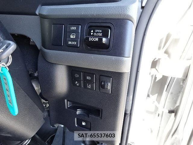 Hino LIESSE 2019-04 1310724-23