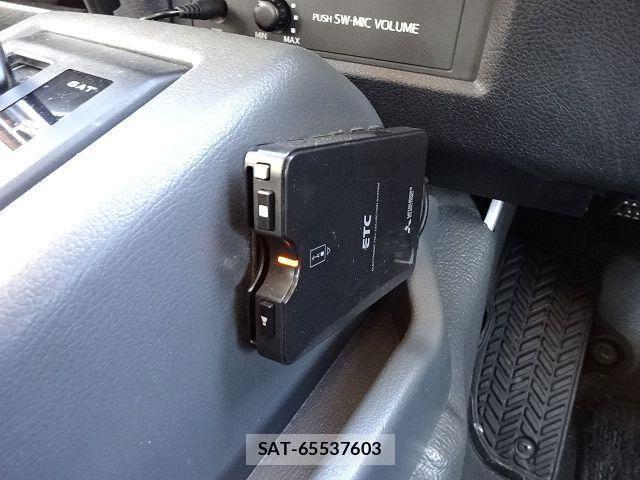 Hino LIESSE 2019-04 1310724-26