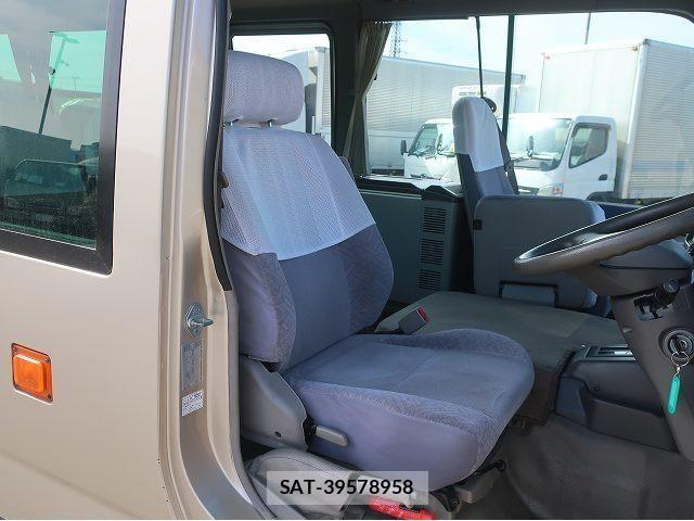 Hino LIESSE 2008-01 5871285-9