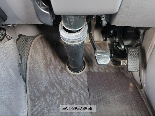 Hino LIESSE 2008-01 5871285-16