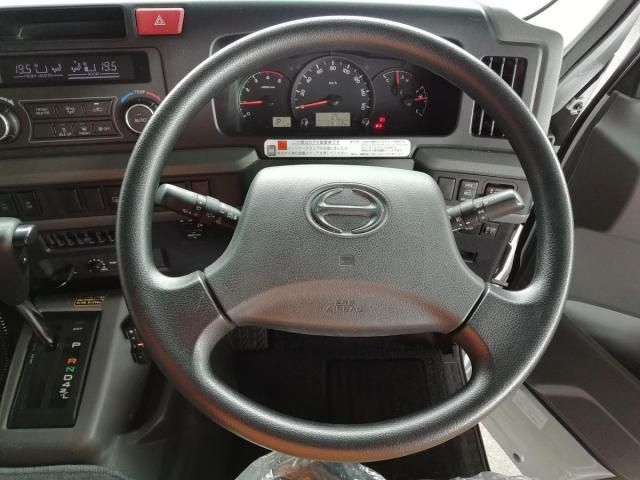 Hino LIESSE 2018-04 7199645-21