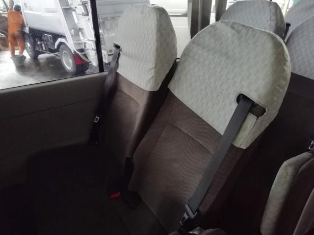 Hino LIESSE 2018-04 7199645-26