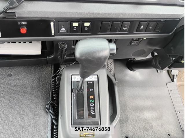 Hino LIESSE 2017-10 7358591-27