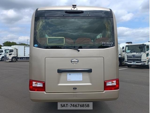 Hino LIESSE 2017-10 7358591-4