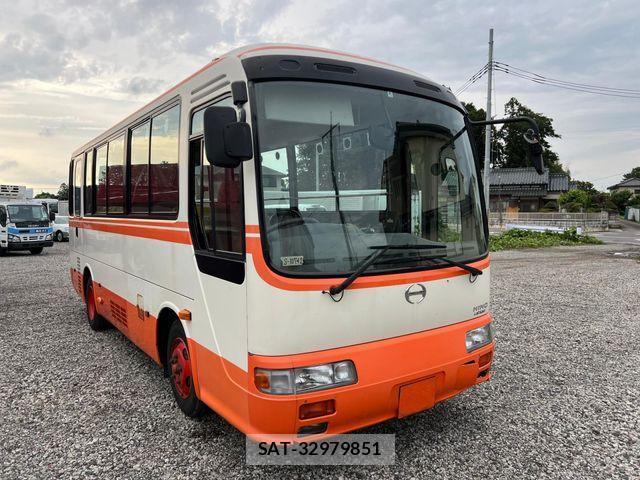 Hino LIESSE 2011-06 7358586-1