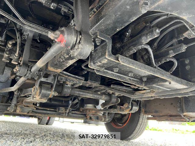 Hino LIESSE 2011-06 7358586-19