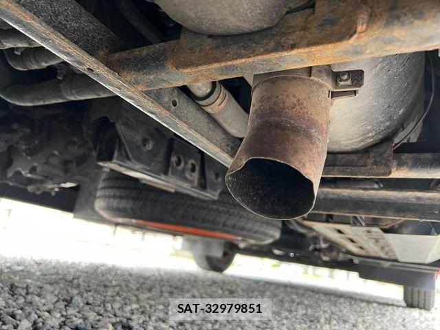 Hino LIESSE 2011-06 7358586-22