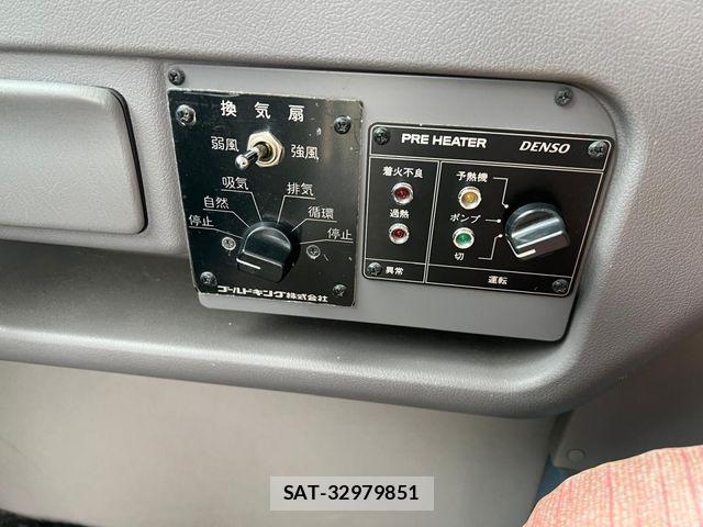 Hino LIESSE 2011-06 7358586-26