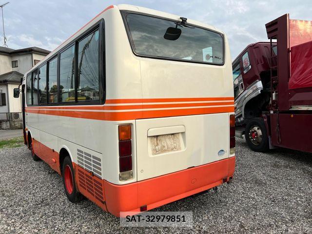 Hino LIESSE 2011-06 7358586-2