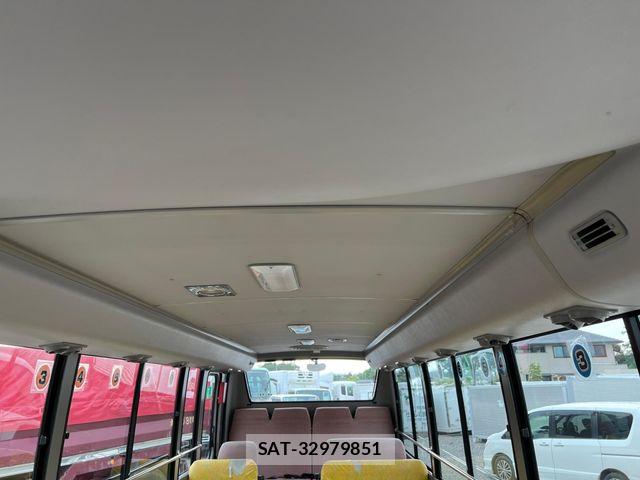 Hino LIESSE 2011-06 7358586-6
