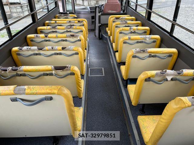 Hino LIESSE 2011-06 7358586-7