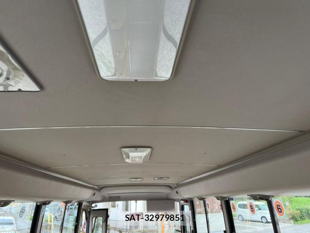 Hino LIESSE 2011-06 7358586-8