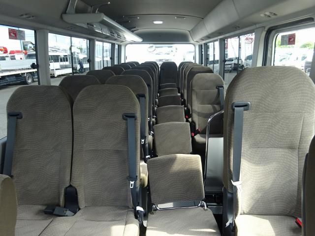 Hino LIESSE 2026-05 7606899-13